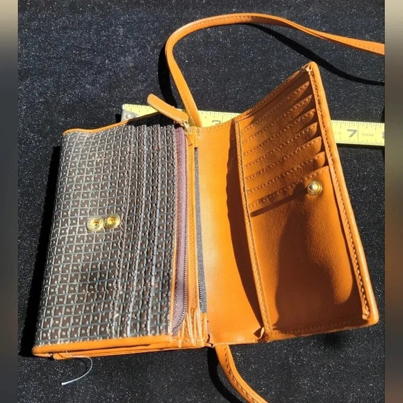 Vintage  pocketbook with long strap - Picture 3 of 7